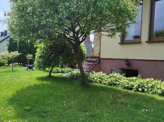 Przyjazny Quarto em Acomodações Particulares Tarnowskie Góry